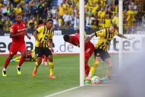 开云官方网-多特成伤病冠军，新援只剩一人能用，球迷众筹买C罗