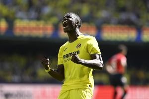 罗马诺：黄潜前锋巴里今天接受埃弗顿体检，转会费3500万欧+浮动