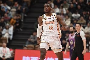 效率极高！迪亚洛首节7分半6投4中&amp;三分2中2砍下11+6+2