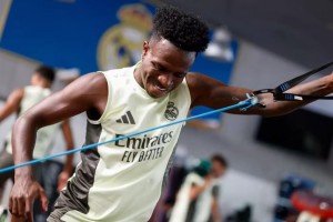 开云官方网-阿斯：维尼修斯国际比赛日留在队里训练，俱乐部对他充满期待